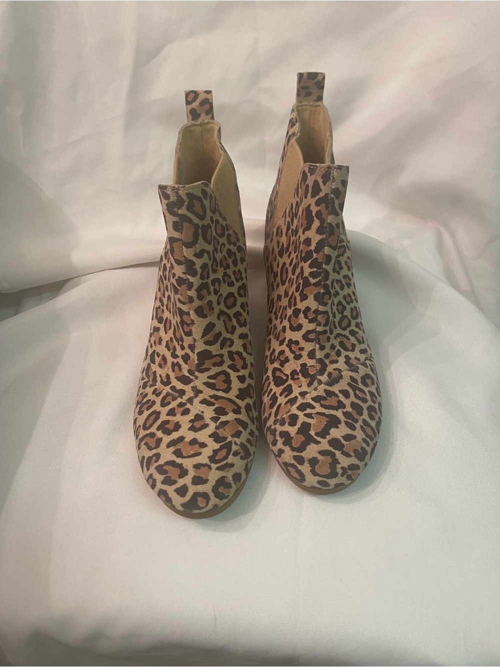 Toms Leopard Print Chelsea Booties in Tan and Brown